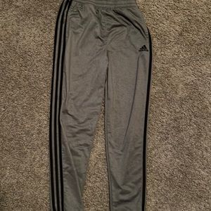Adidas large boys size 14/16 never worn